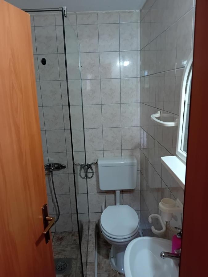 Bato Rooms Peštani المظهر الخارجي الصورة